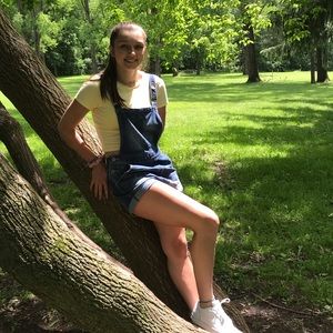 Meet your Posher, Karissa